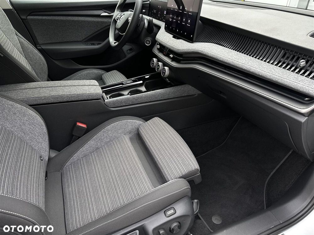 Skoda Superb 2.0 TDI SCR 4x4 Selection DSG - 9