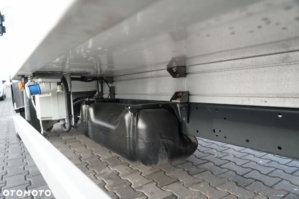 Iveco DAILY 35-150 / CHŁODNIA / AGREGAT PULSOR 400 MT / MULTITEMPERATURA  / ŚCIANA GRODZIOWA /  Sprowadzony - 14