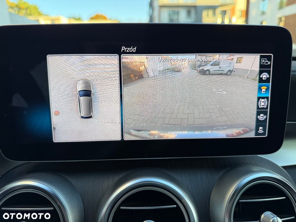 Mercedes-Benz Klasa C 300 d 4MATIC 9G-TRONIC - 33