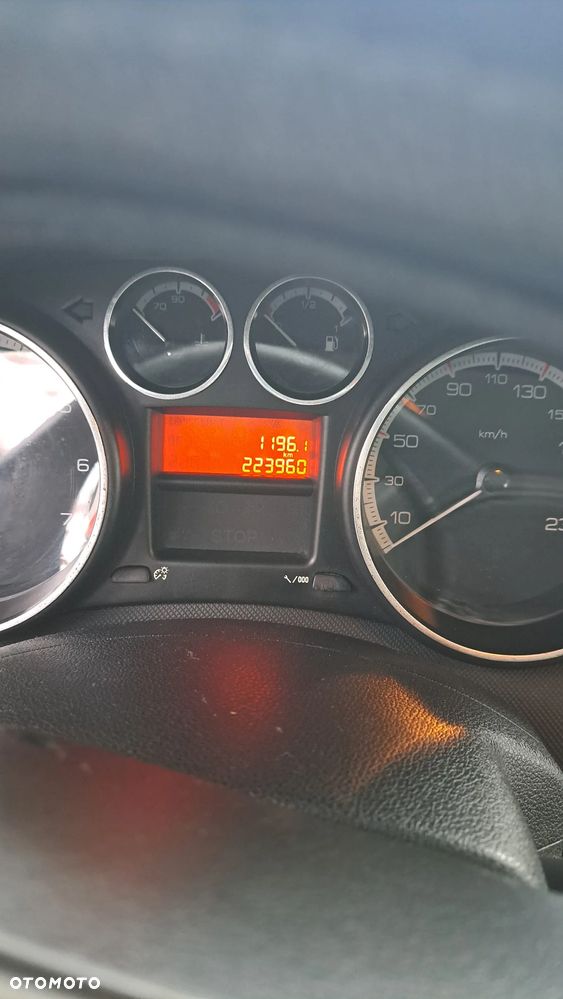 Peugeot 308 1.6 Premium - 9