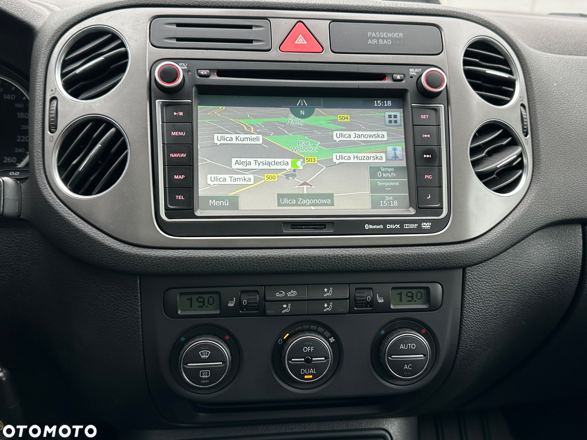 Volkswagen Tiguan - 31