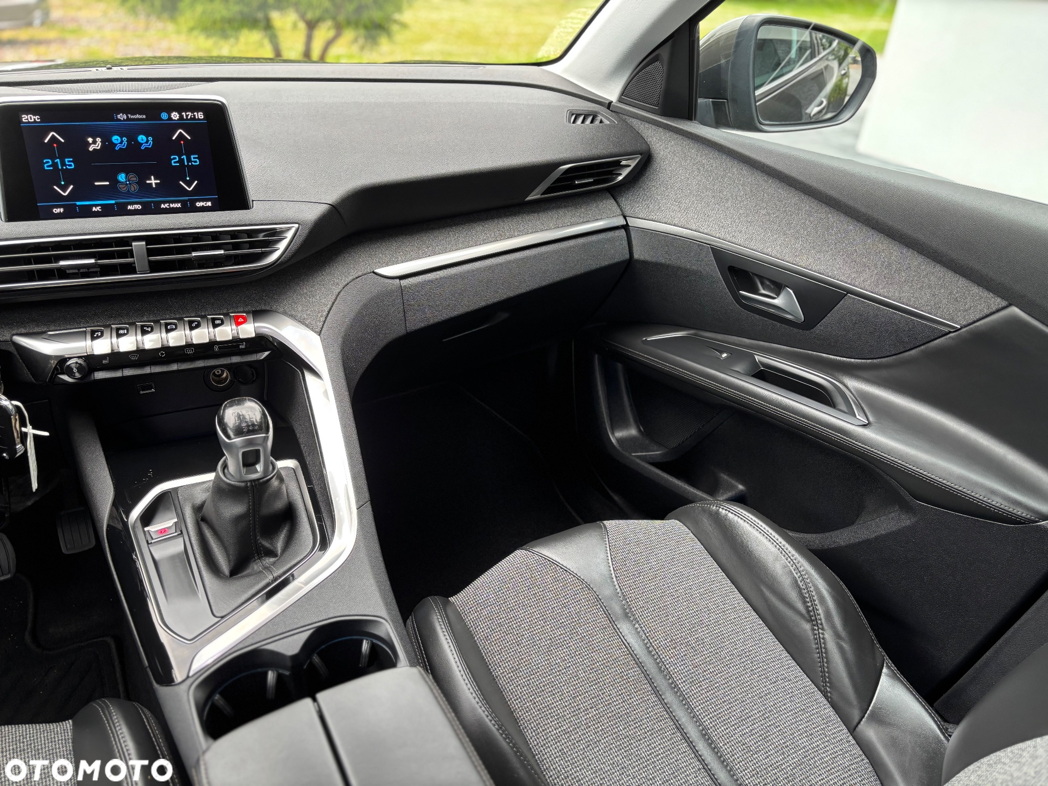 Peugeot 3008 HDi FAP 150 Premium - 8