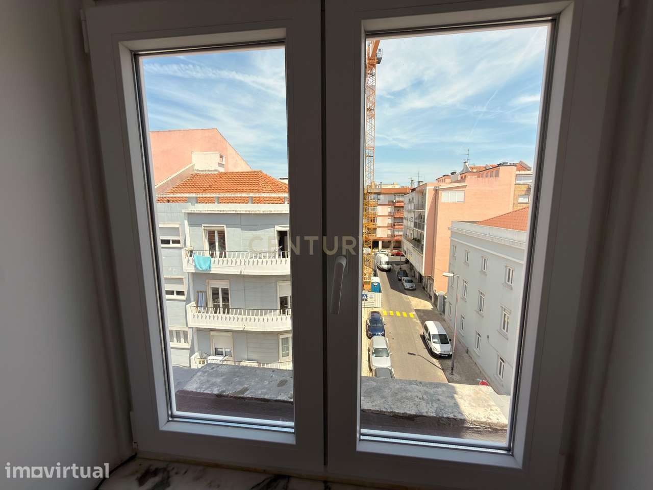 Excelente T1 Totalmente Remodelado e Equipado no Bairro do Rego - Grande imagem: 3/24
