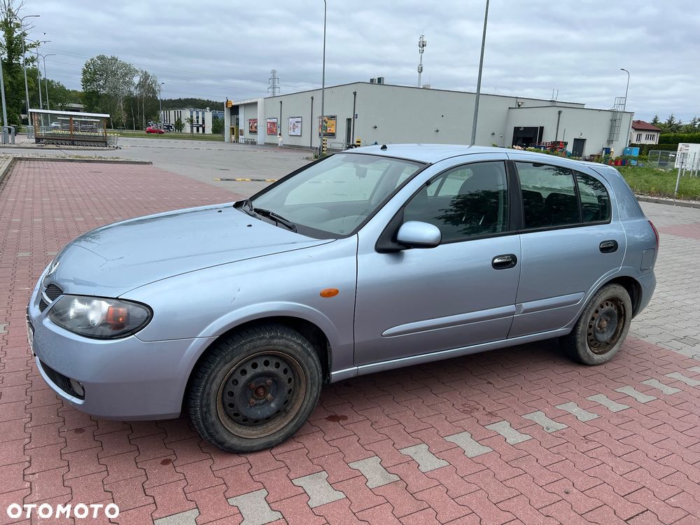 Nissan Almera - 3