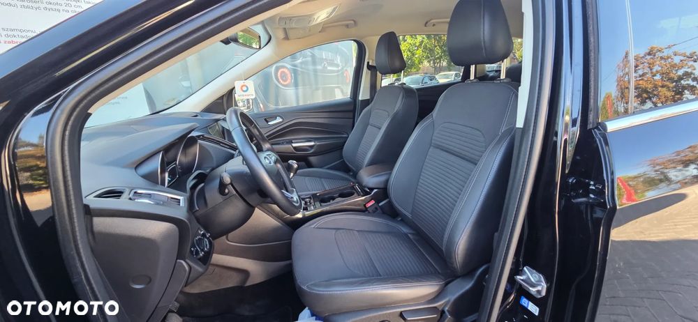 Ford Kuga 1.5 EcoBoost 2x4 Titanium - 27