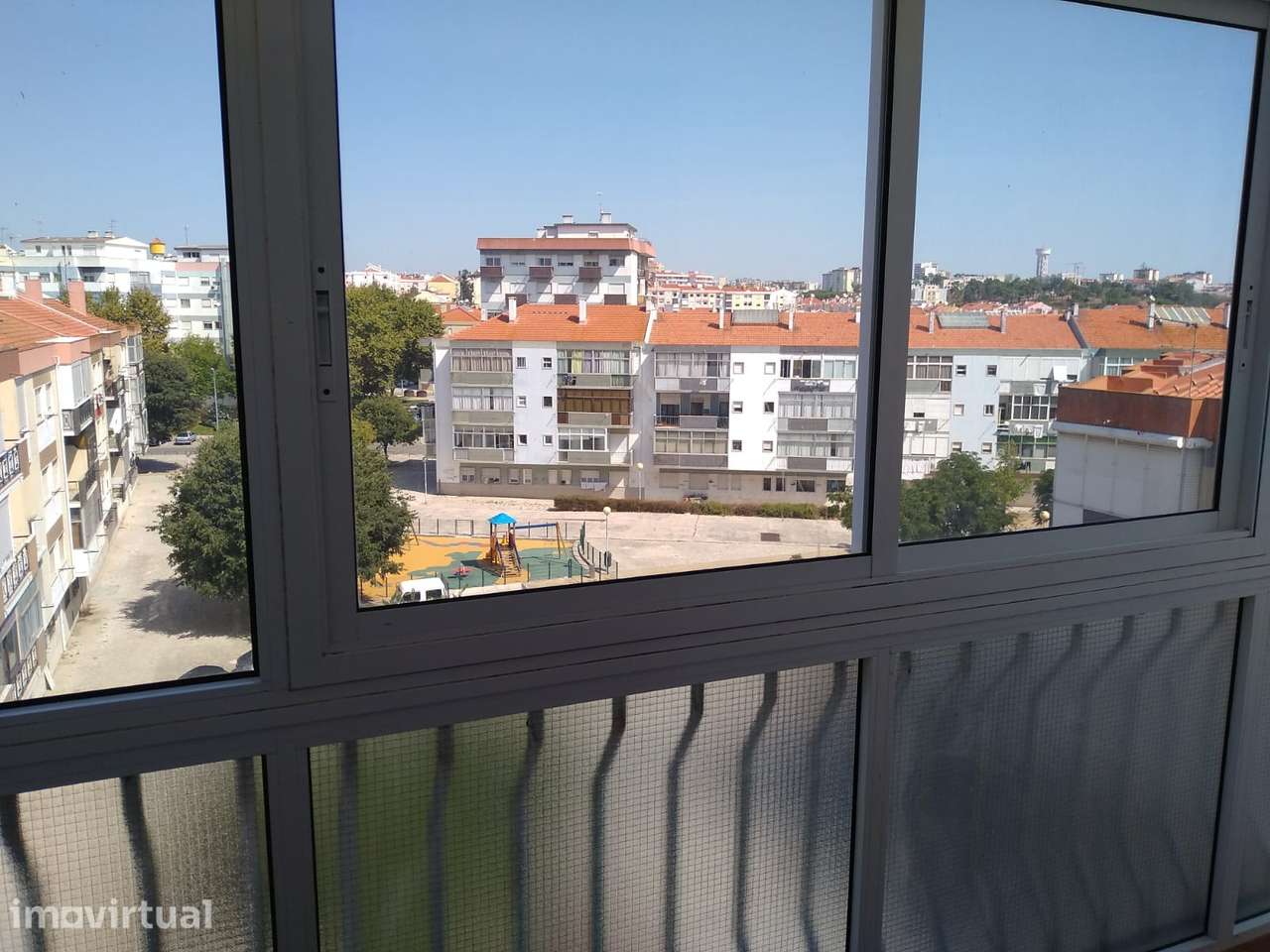 Apartamento T2 Corroios - Seixal - Grande imagem: 3/18