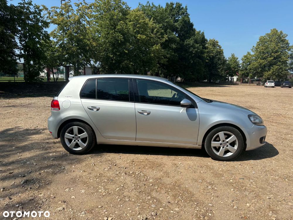 Volkswagen Golf 1.6 TDI Comfortline - 4