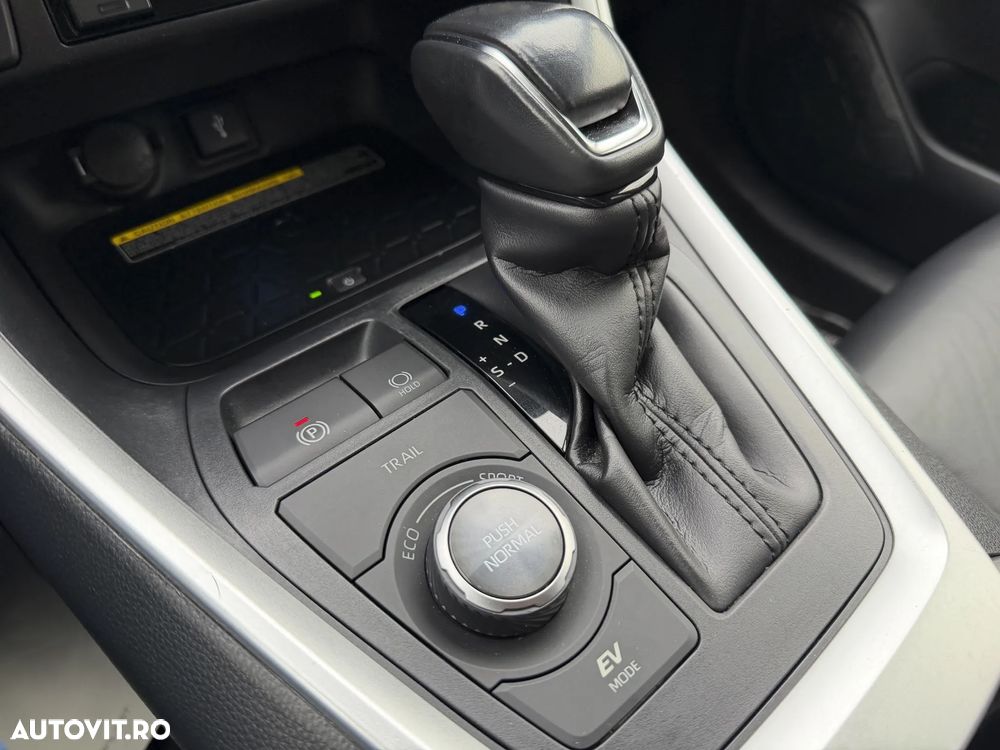 Toyota RAV4 2.5 VVT-iE 4x4 Luxury Plus - 19