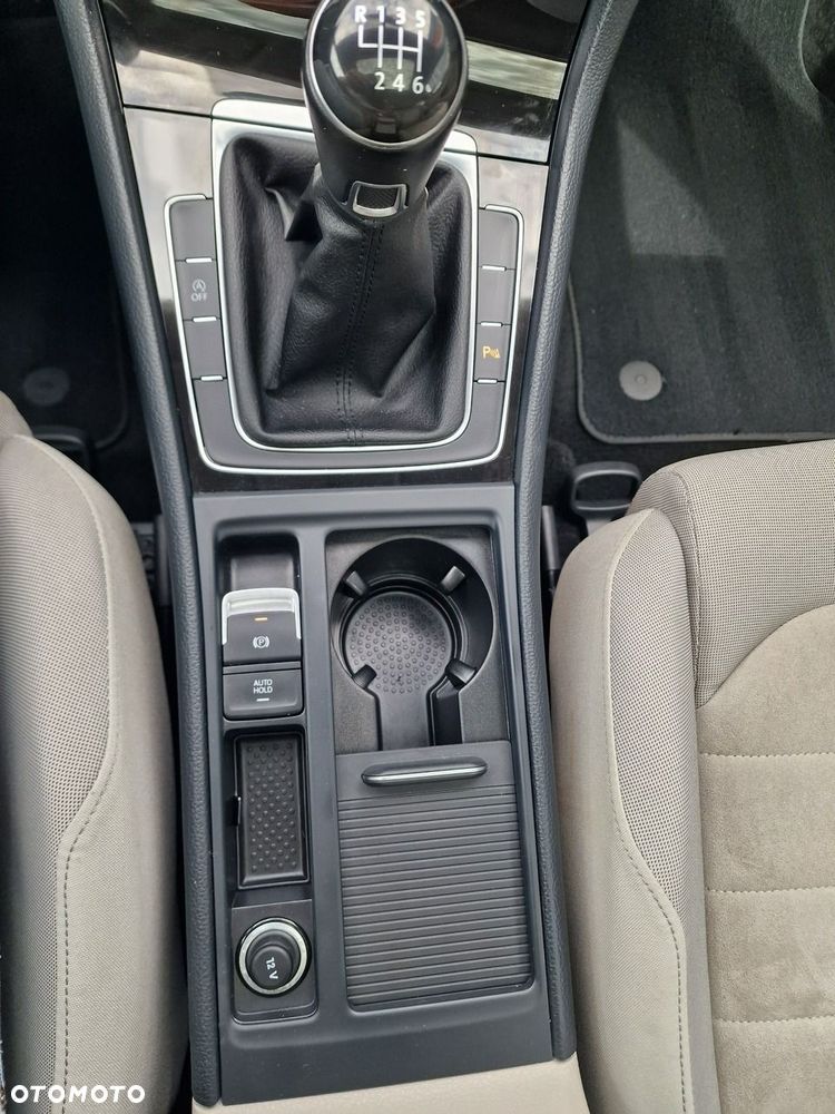 Volkswagen Golf 1.4 TSI (BlueMotion Technology) Highline - 27