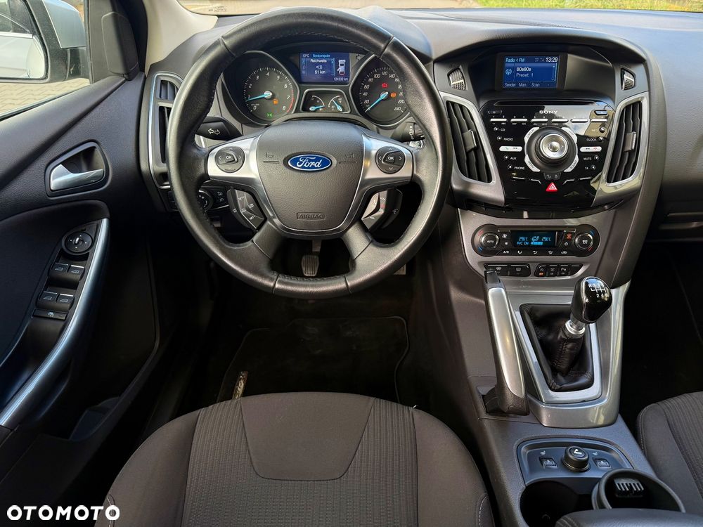 Ford Focus Turnier 1.6 EcoBoost Start-Stopp-System Titanium - 23