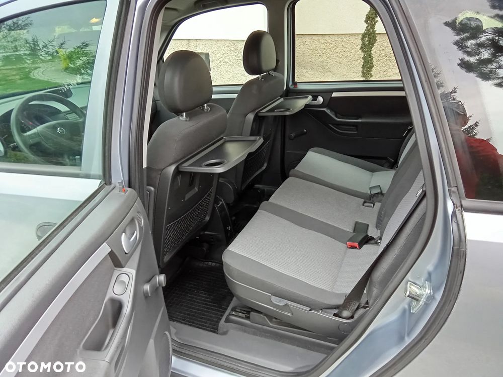 Opel Meriva 1.6 Enjoy - 25