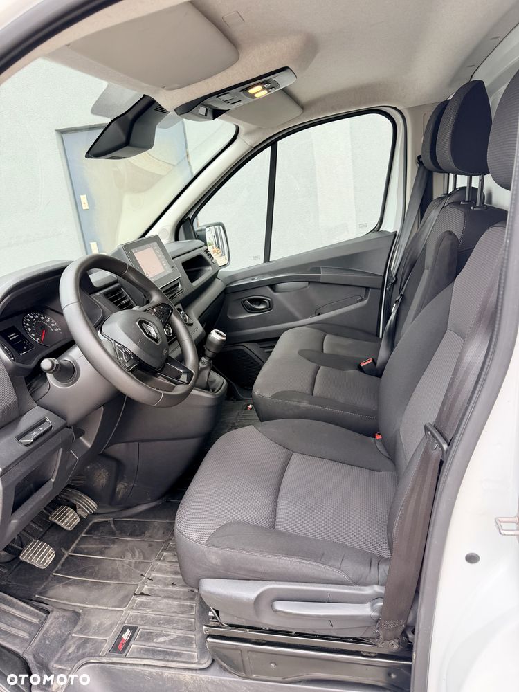 Renault TRAFIC - 8