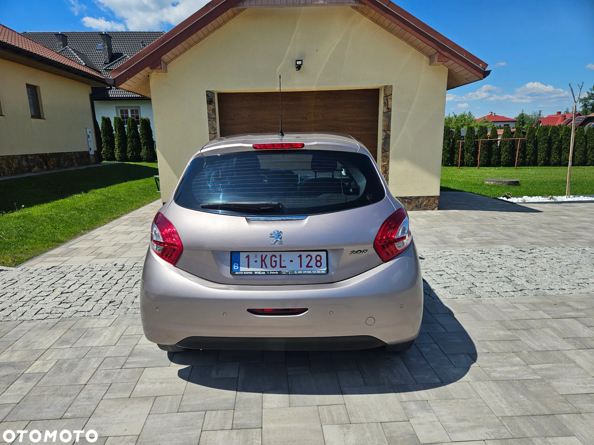 Peugeot 208 1.2 PureTech GPF Allure S&S - 4