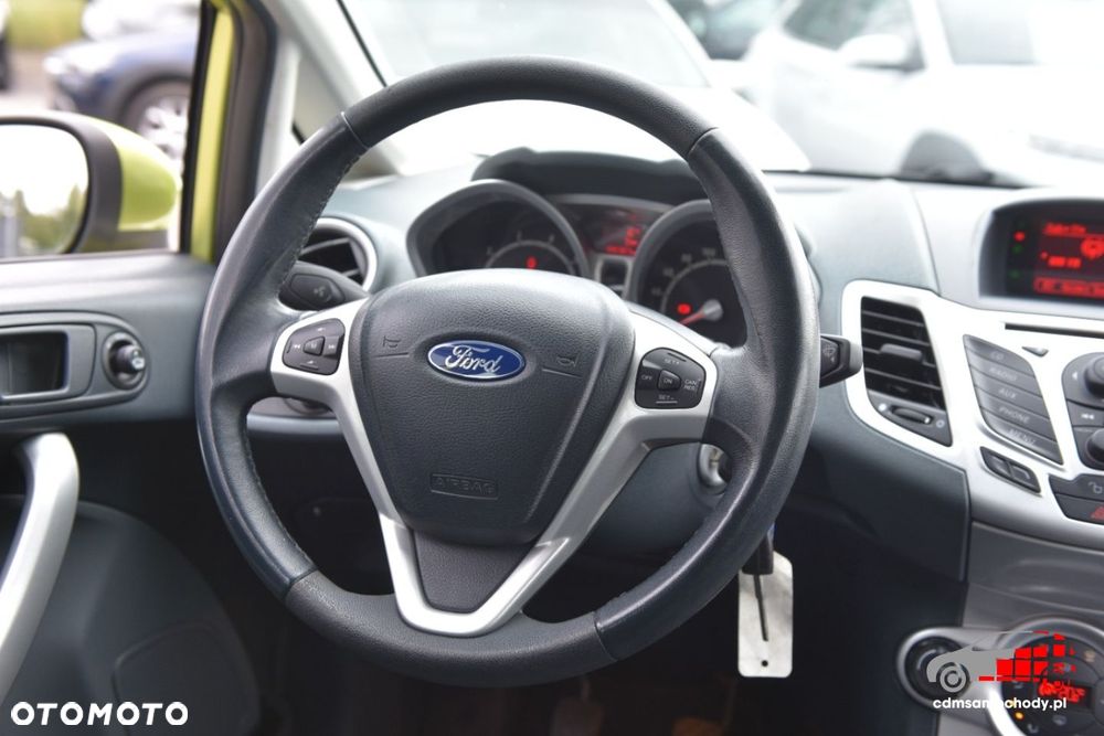 Ford Fiesta - 24