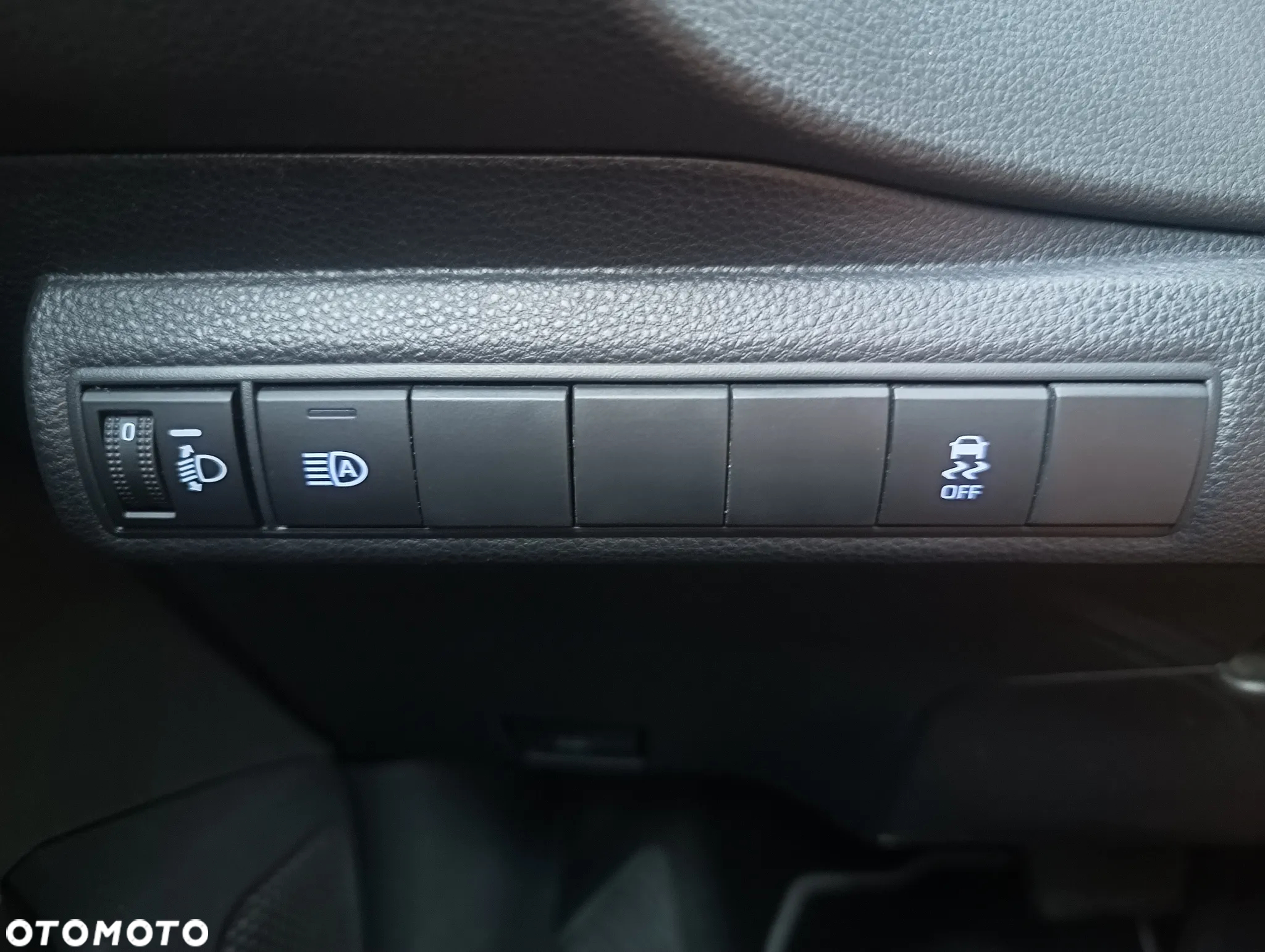 Toyota Corolla - 29