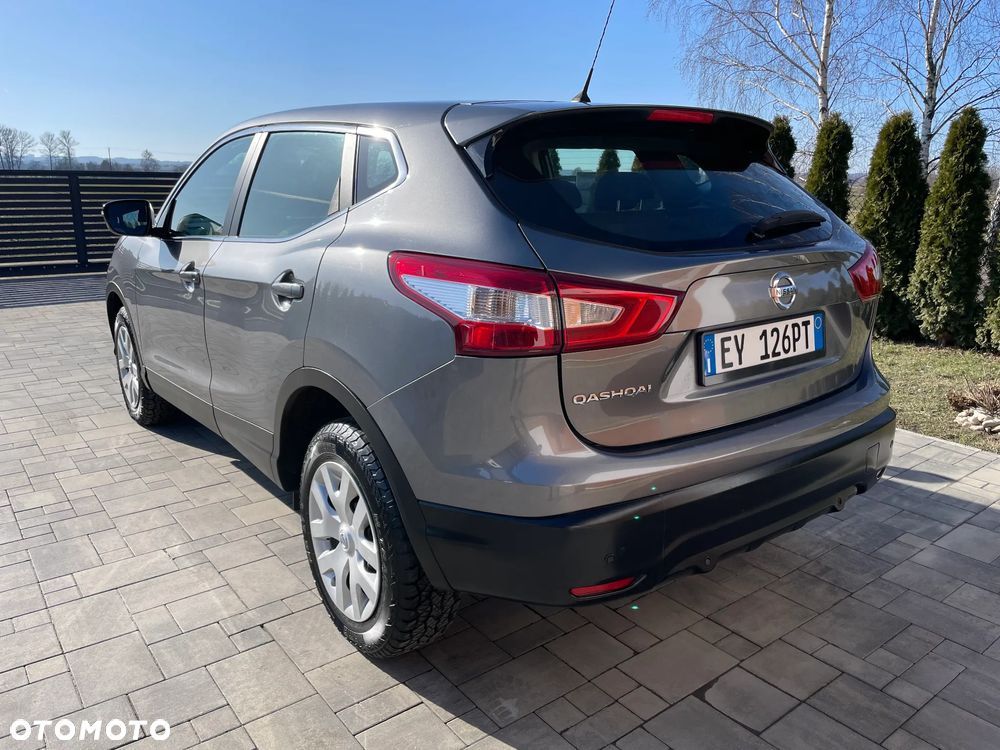 Nissan Qashqai 1.2 DIG-T N-Vision - 17