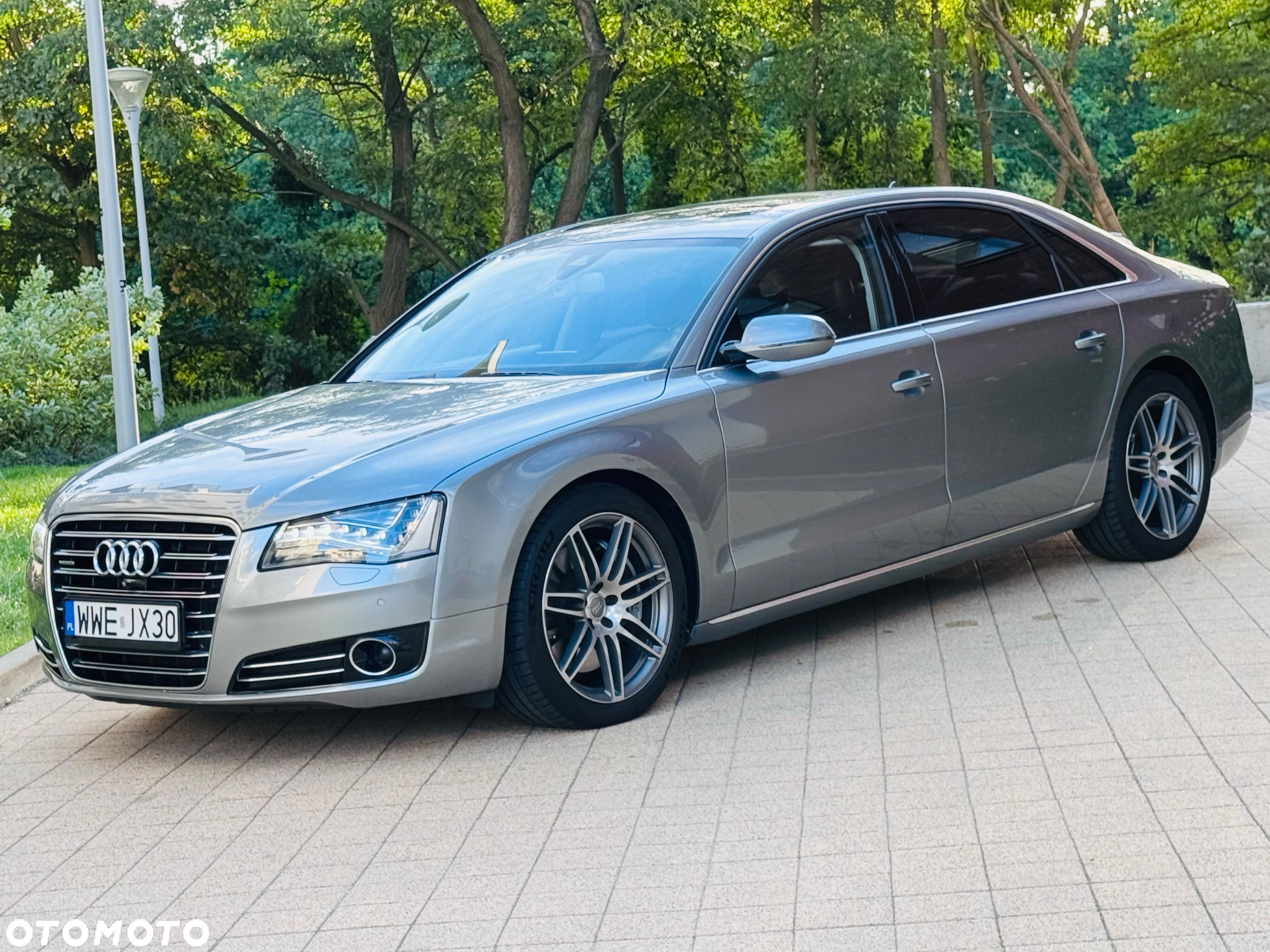 Audi A8 4.2 TDI L Quattro - 4