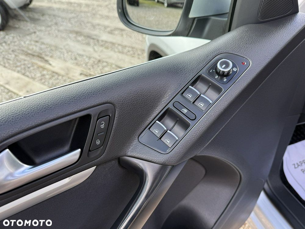 Volkswagen Tiguan - 23