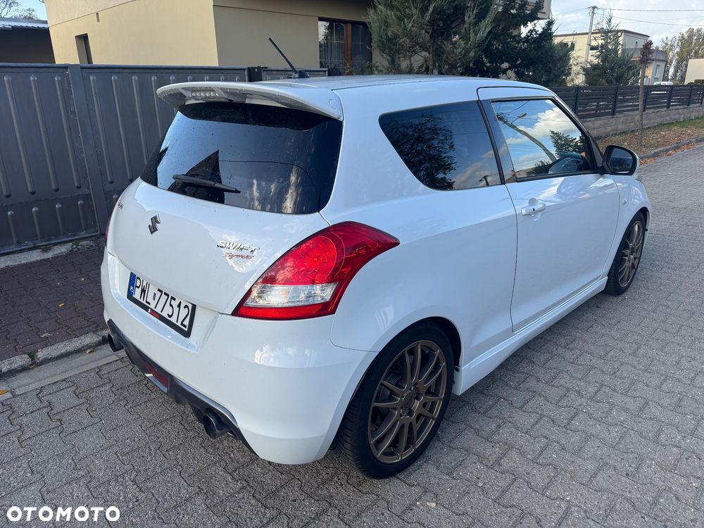 Suzuki Swift 2015 photo 4