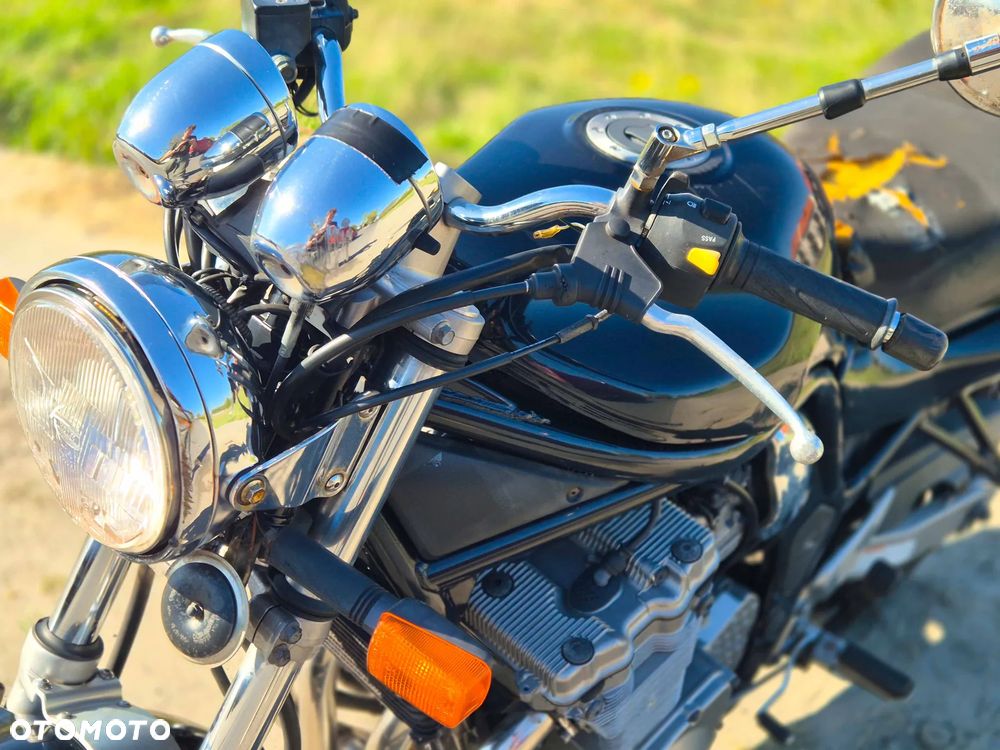 Suzuki Bandit - 10