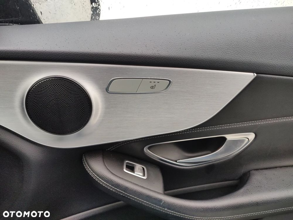 Mercedes-Benz Klasa C 200 4-Matic 9G-Tronic - 11