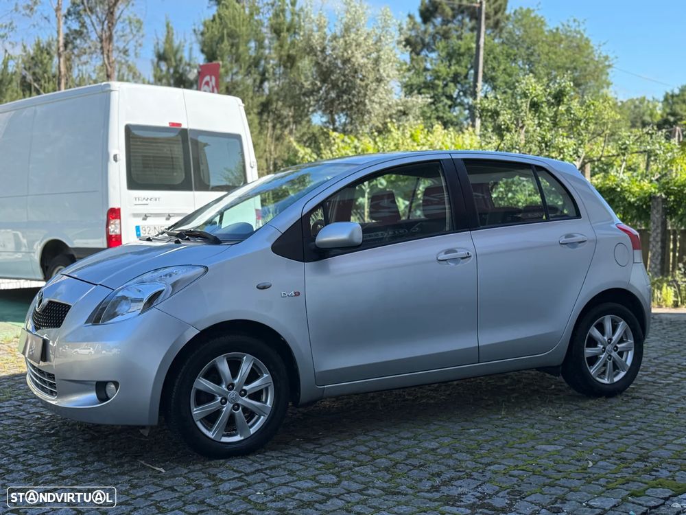 Toyota Yaris 1.4 D-4D Comfort+AC - 3