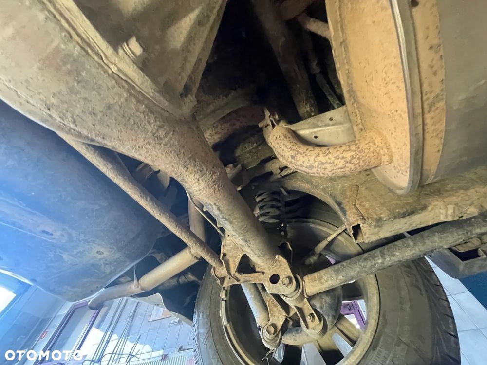 Suzuki Grand Vitara 1.6 Comfort Style - 38