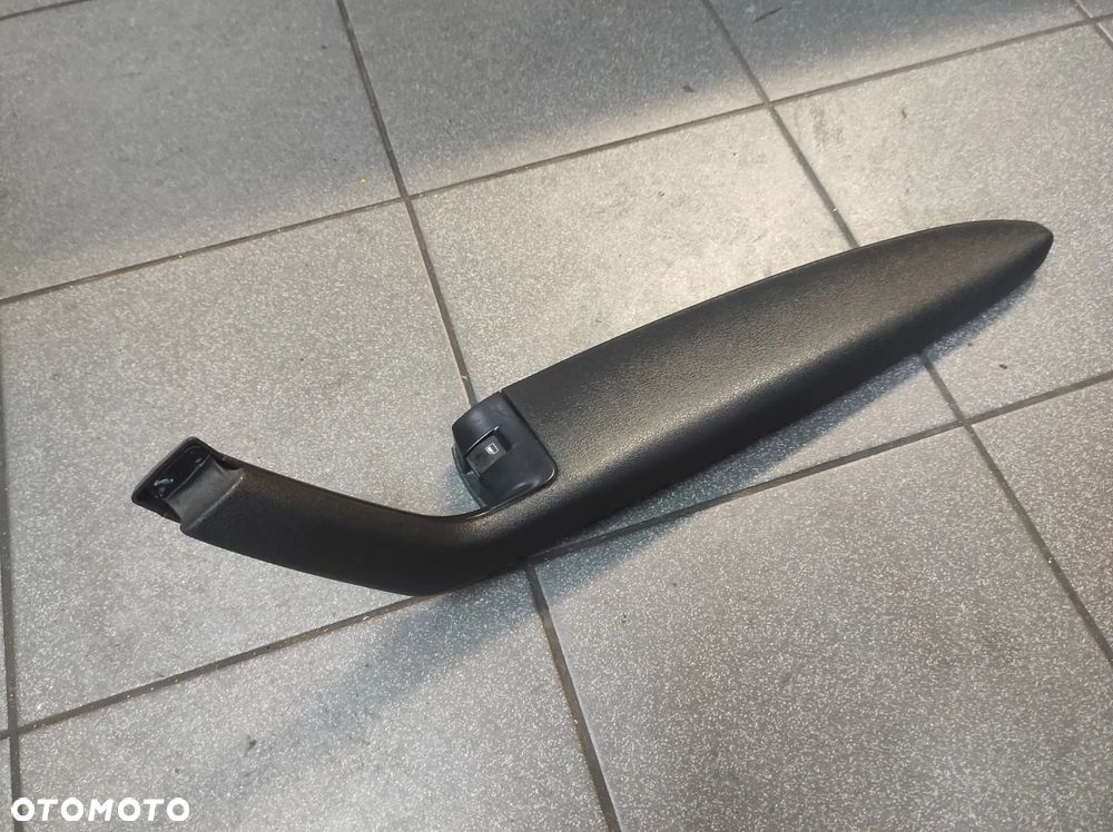 AUDI A3 8P 8P3 3 DRZWI PODŁOKIETNIK DRZWI BOCZKA RĄCZKA PRAWA PRAWY WYSYŁKA !!!!! - 2