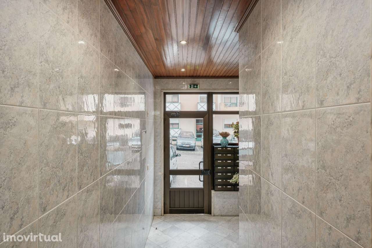 Apartamento T2 R/C - Algueirão - Grande imagem: 3/20