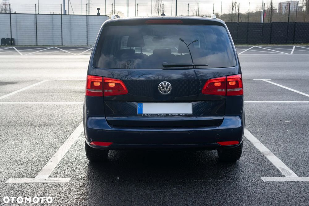 Volkswagen Touran 2.0 TDI DPF MATCH - 5