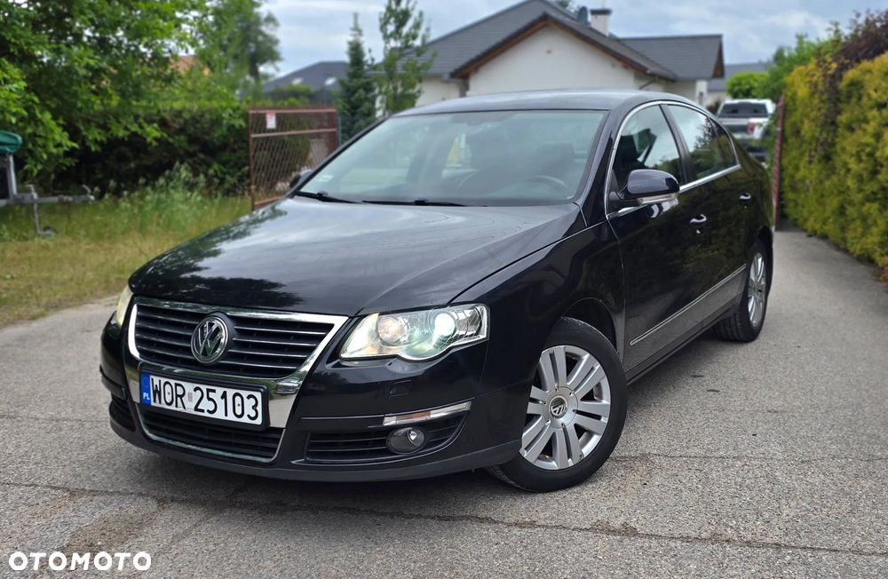 Volkswagen Passat 2.0 TDI DPF Highline DSG - 1