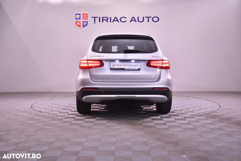 Mercedes-Benz GLC 220 d 4MATIC - 4