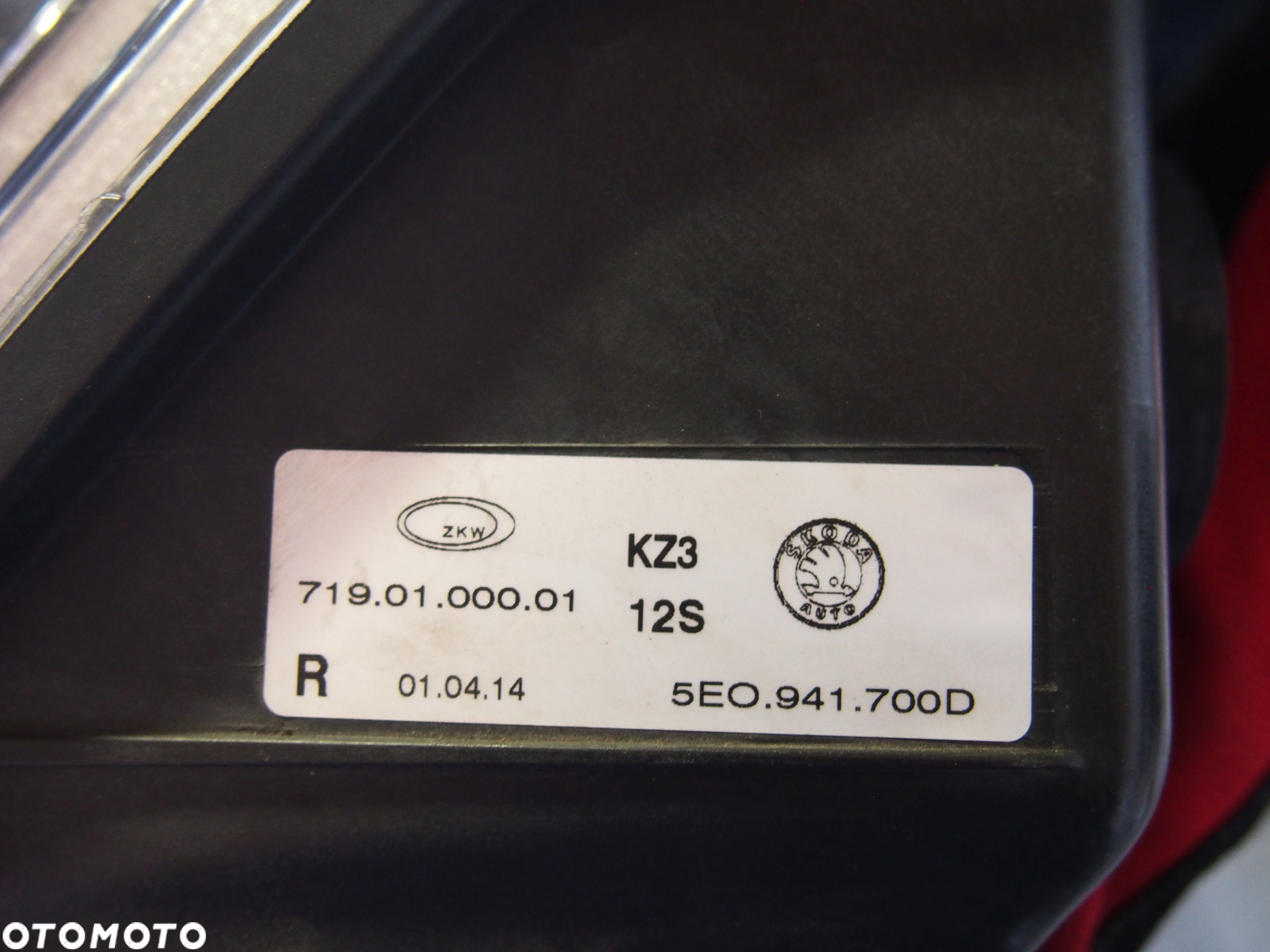 Image Škoda Octavia 3 III 13-17r halogenová pravá - 5E0941700D