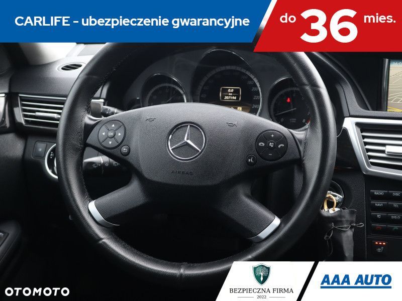 Mercedes-Benz Klasa E - 19