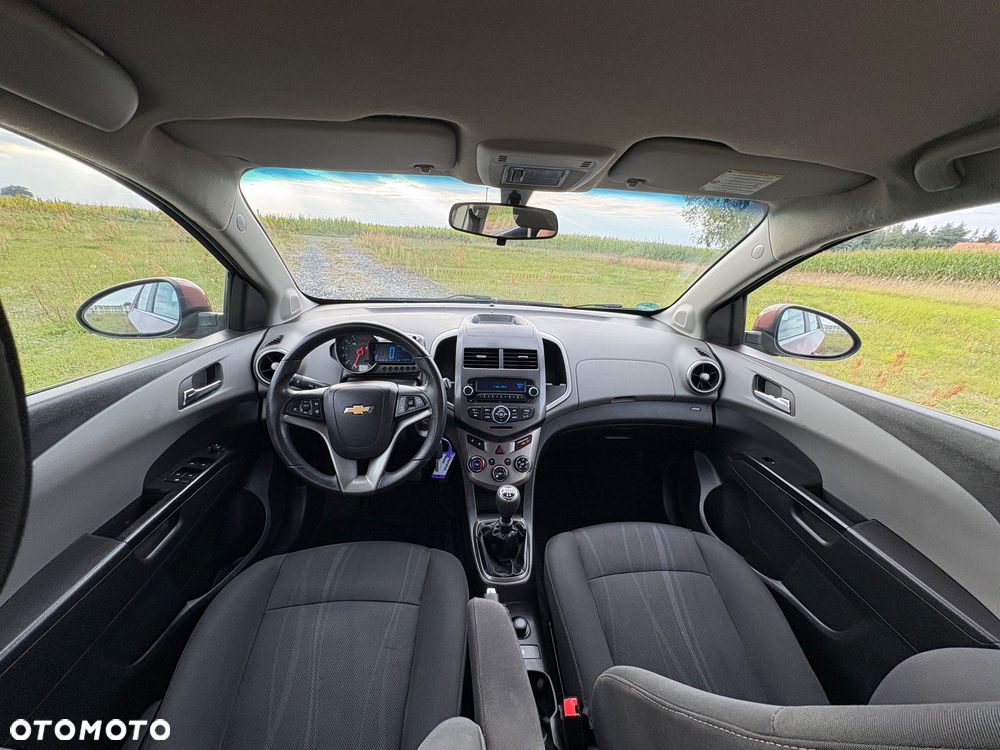 Chevrolet Aveo 1.6 LTZ - 35
