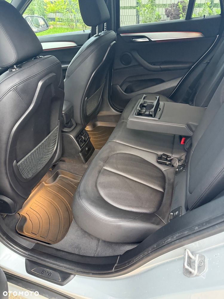 BMW X1 xDrive25i GPF Advantage - 17