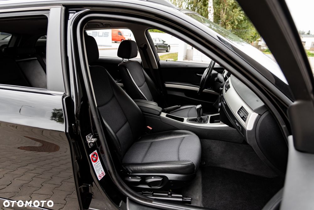 BMW Seria 3 2009