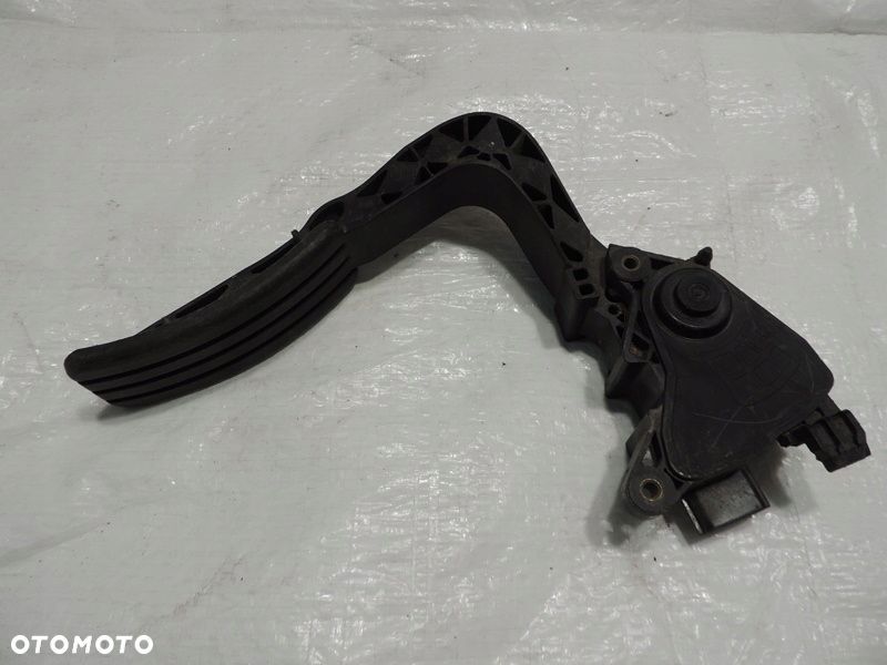 RENAULT MEGANE III PEDAŁ GAZU 180100009R - 1