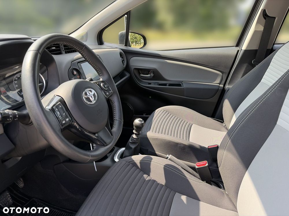 Toyota Yaris - 15
