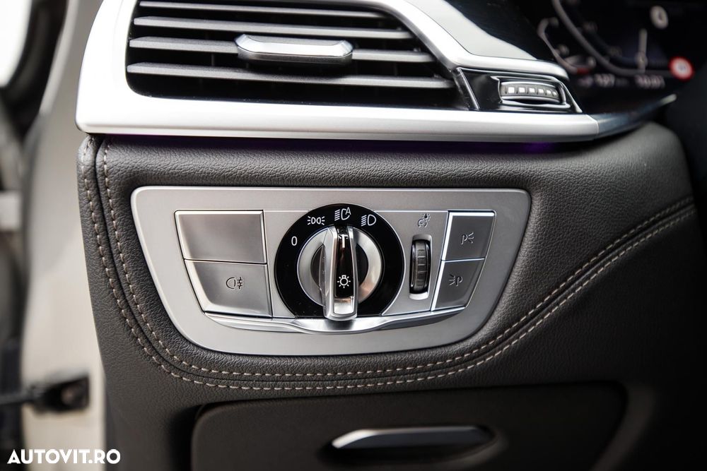 BMW Seria 7 745e AT PHEV - 35
