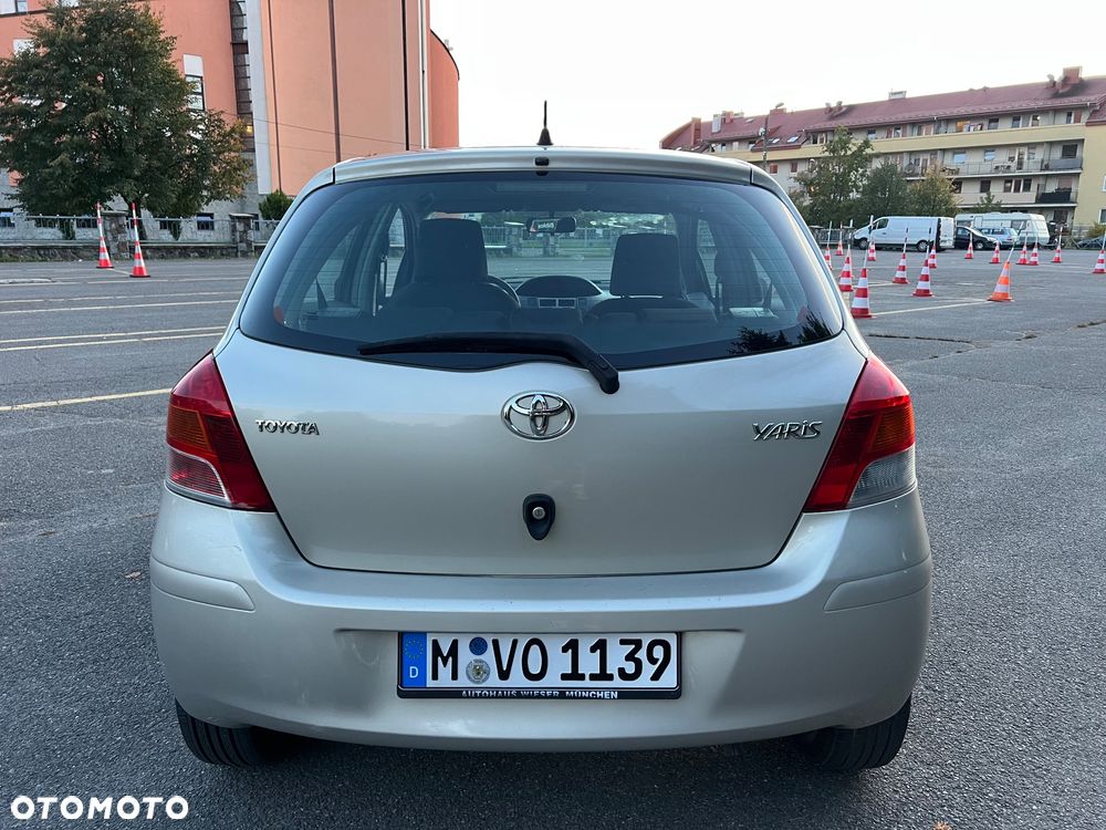 Toyota Yaris 1.0 VVT-i Sol - 20