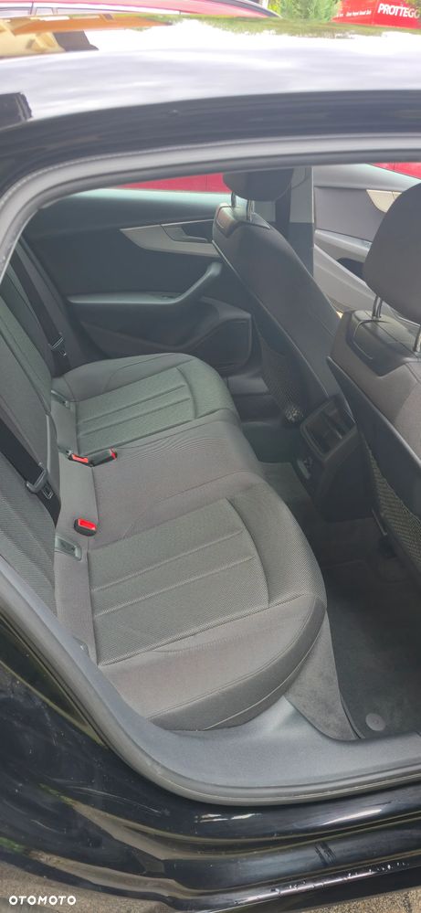 Audi A4 Limousine 2.0 TDI S tronic - 13