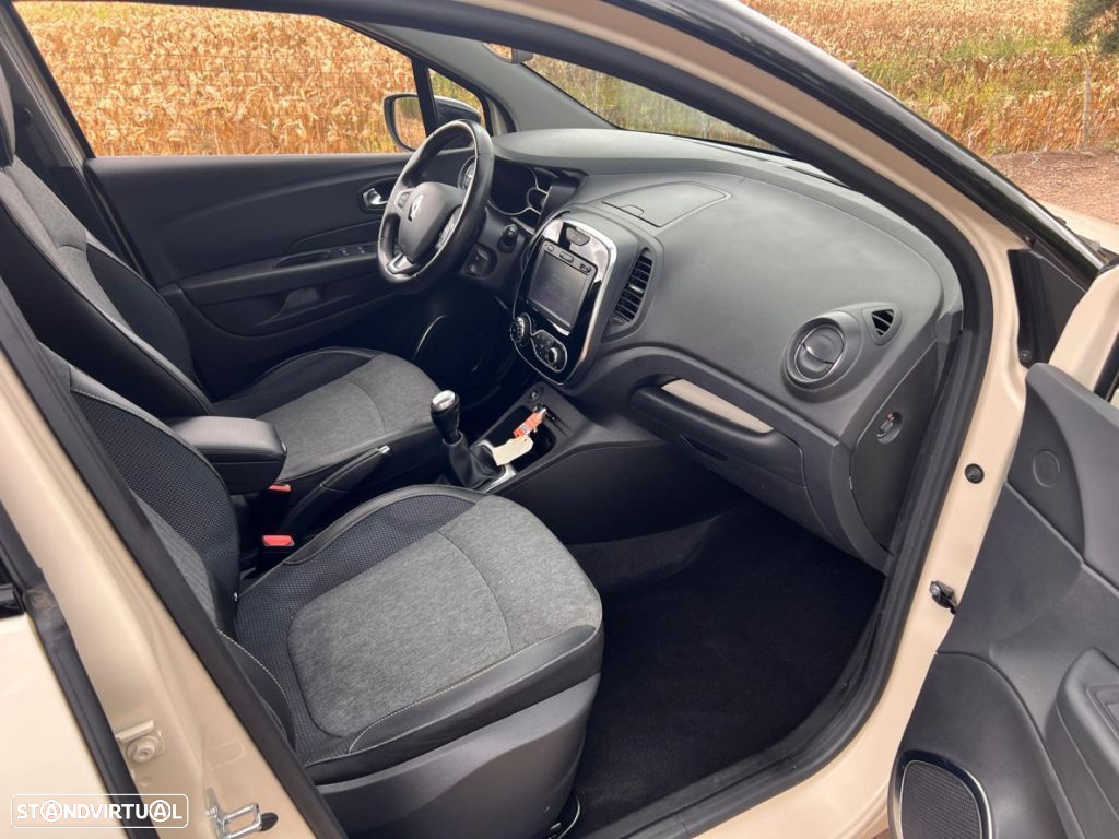 Renault Captur 1.5 dCi Exclusive - 36