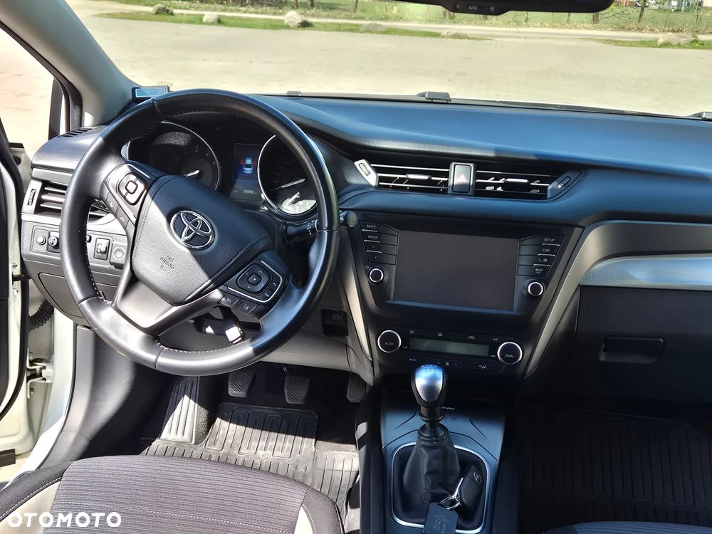 Toyota Avensis 1.8 Prestige - 14