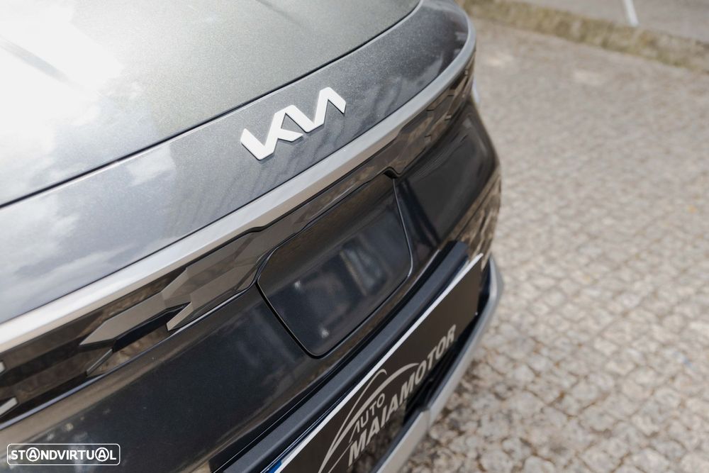 Kia Niro EV 64kWh Drive - 8
