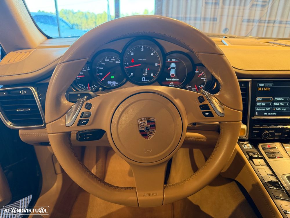 Porsche Panamera Platinum Edition - 43
