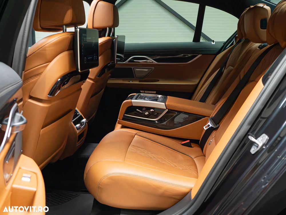 BMW Seria 7 730d xDrive - 25