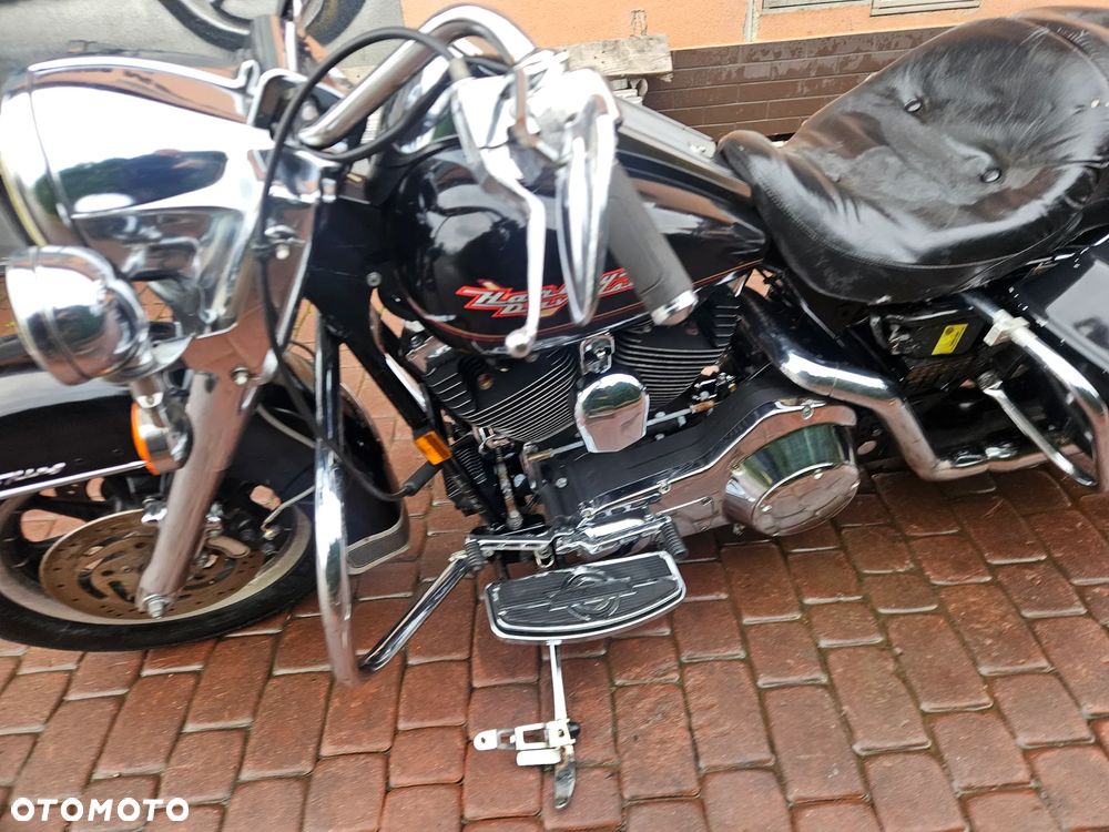 Harley-Davidson Touring Road King - 19
