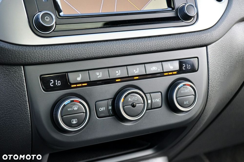 Volkswagen Tiguan - 35