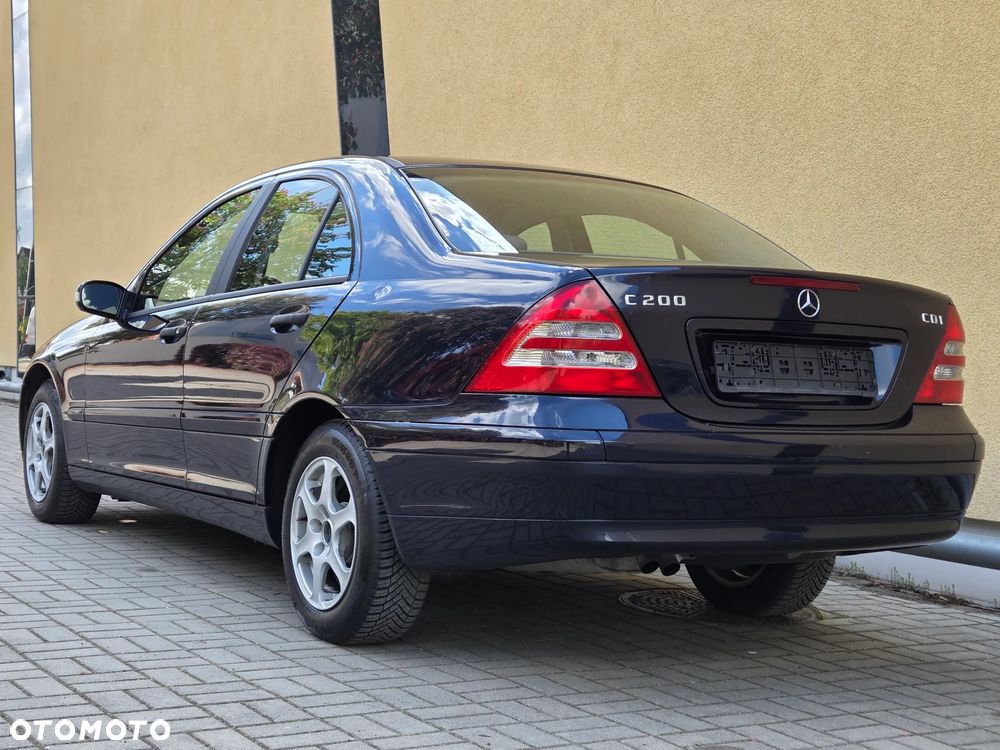 Mercedes-Benz Klasa C 200 CDI Classic - 12